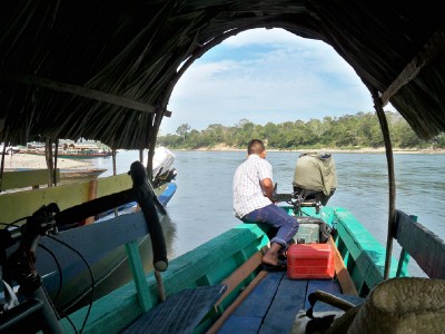 It was a quick crossing over the rover to Guatemala in the boat