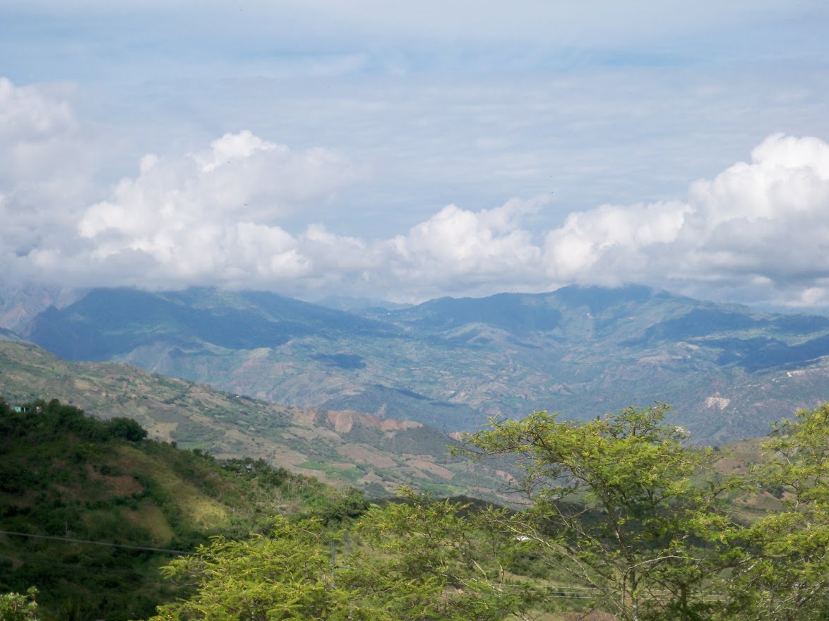 mountains near el remolino colombia