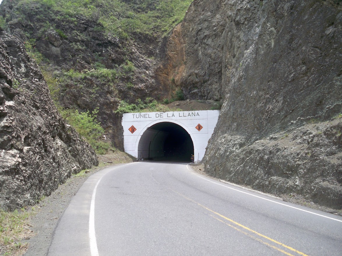 tunel de la llana in colombia