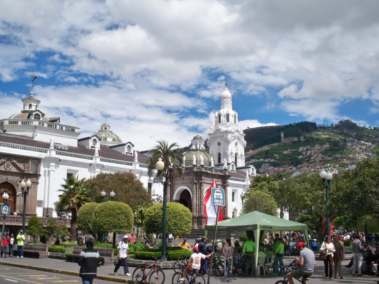 Spending A Week In Quito Ecuador Time Off The Bike