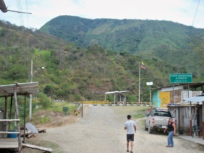 The border crossing at Bolza between Ecuador and Peru
