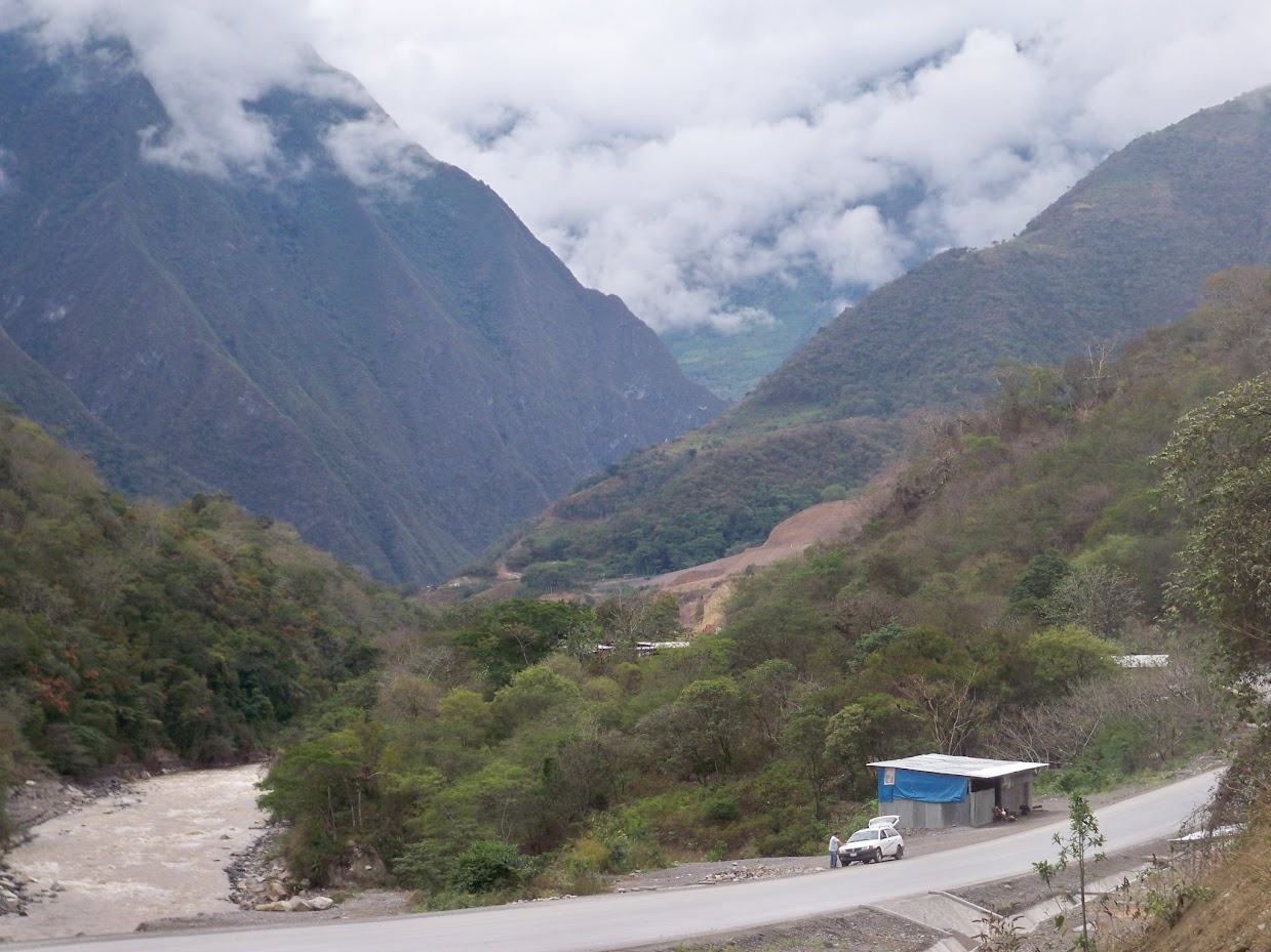 Cycling to Pedro Ruiz in Peru