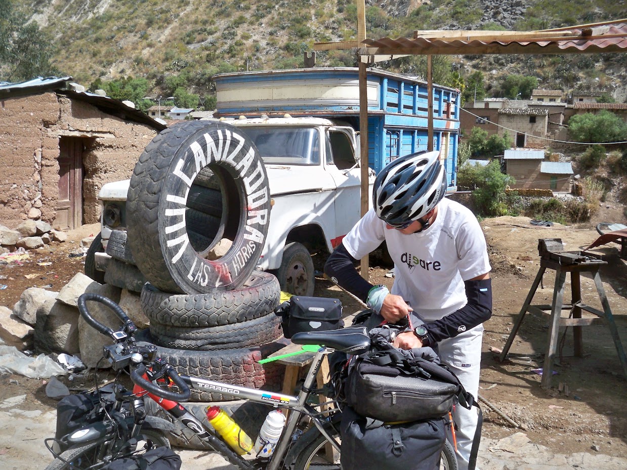 Agusti from Barcelona cycling in Peru 2010