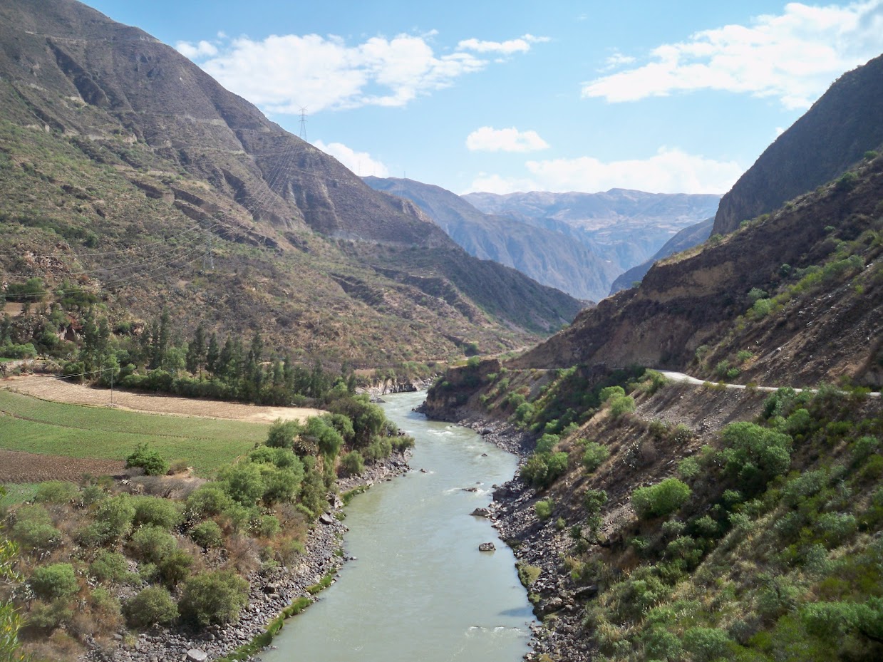 Cycling through valleys and over mountains in Peru