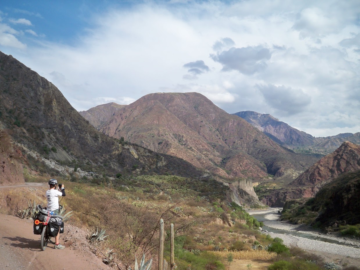 Cycling to Mayocc in Peru