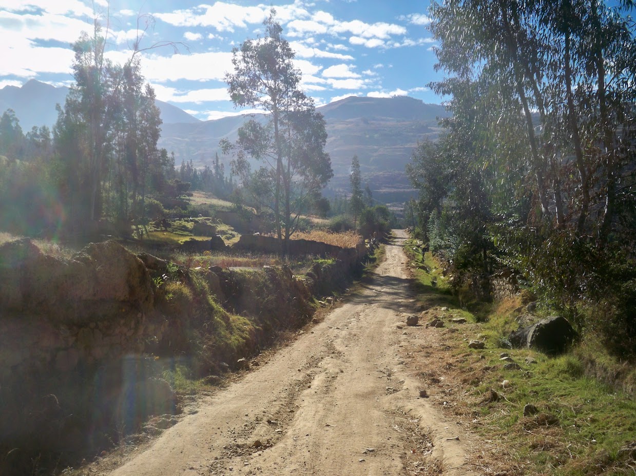Cycling along the dirt road from Angasmarca, Peru