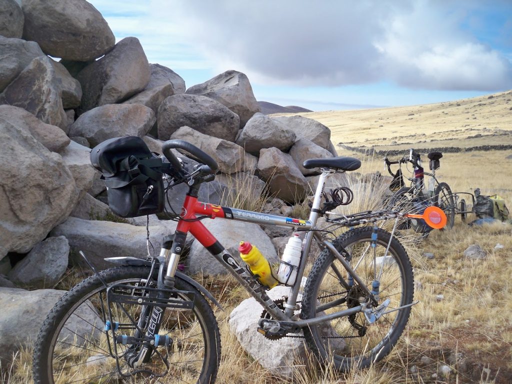 Disc Brakes vs Rim Brakes Which Is Better For Bike Touring?