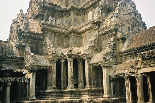 Angkor Wat - 10 Ancient And Weirdly Mysterious Places I have Visited