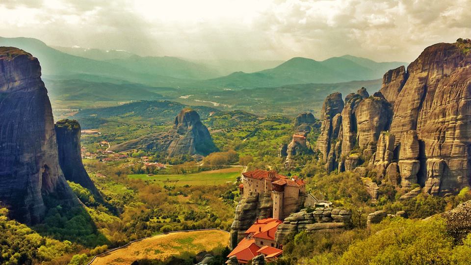 Where to stay near Meteora in Greece. Choose from these best 5 hotels in Kalambaka and Kastraki