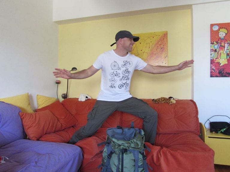 Couchsurfing Travel like a local on your gap year