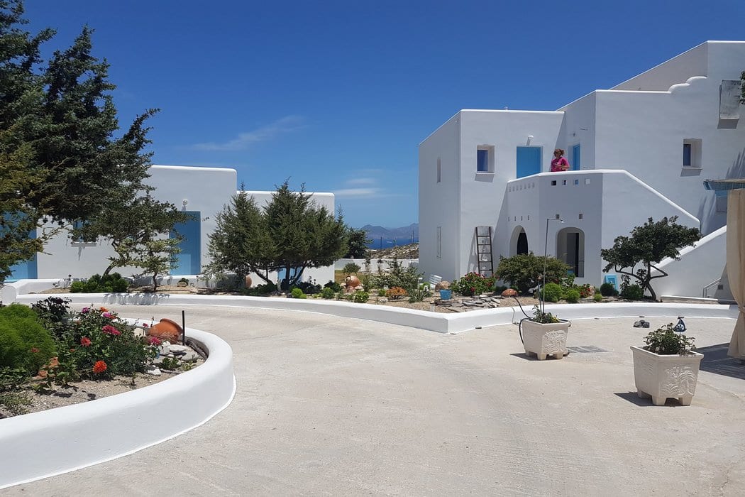 If you are looking at where to stay in Milos, Sarakiniko Rooms is another good choice.