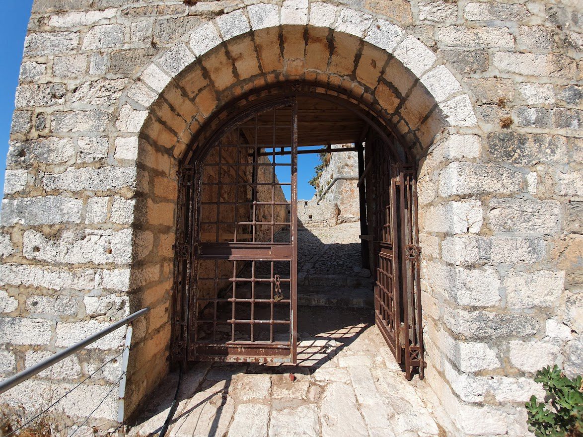 The gate to St George castle in Kefalonia