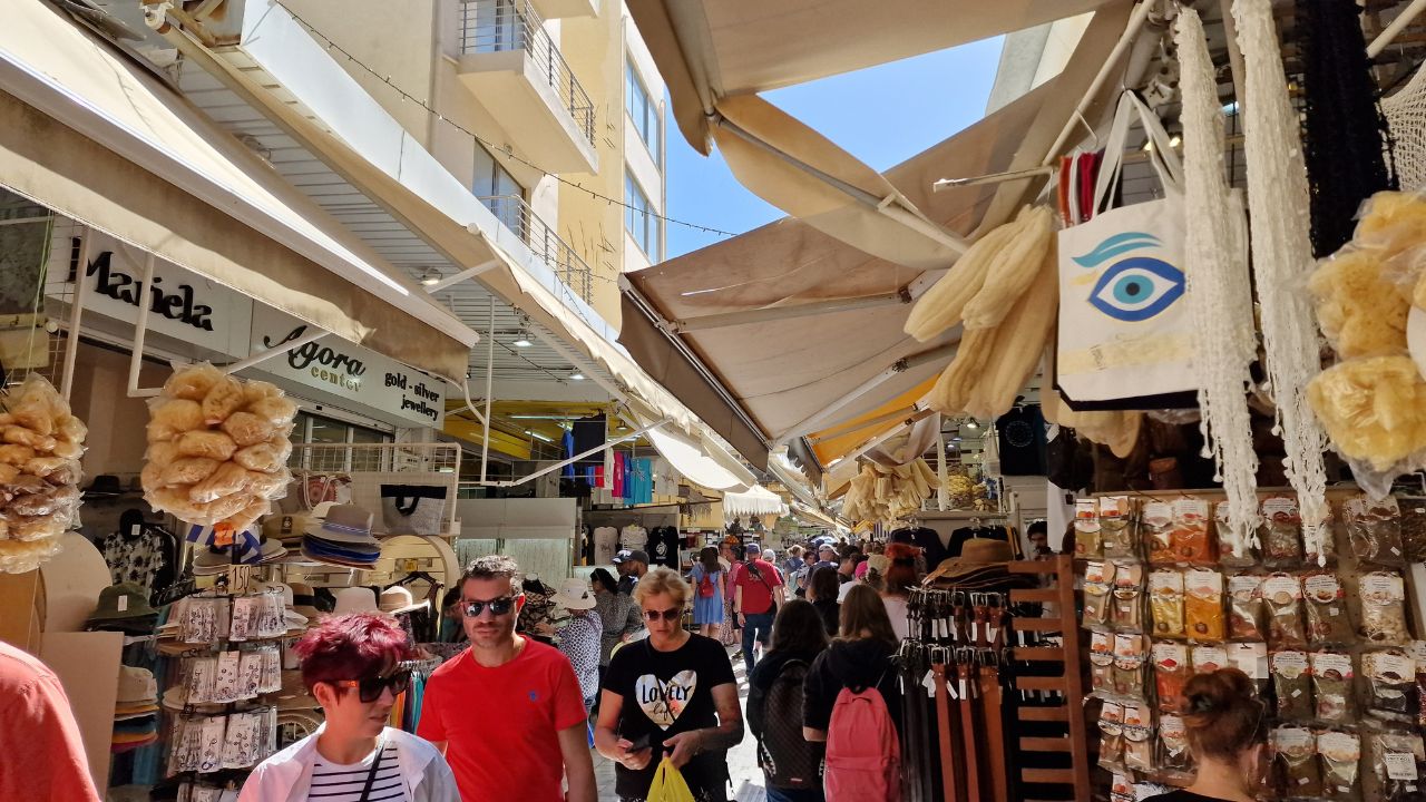 walking around heraklion