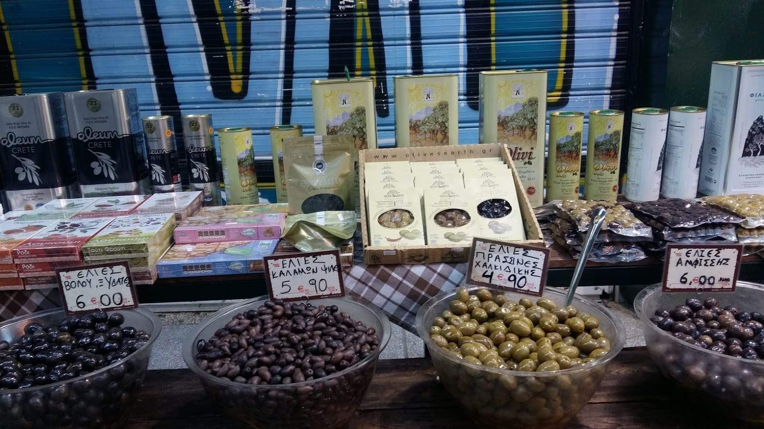 The markets in Thessaloniki provide the perfect opportunity to stock up on tasty olives!