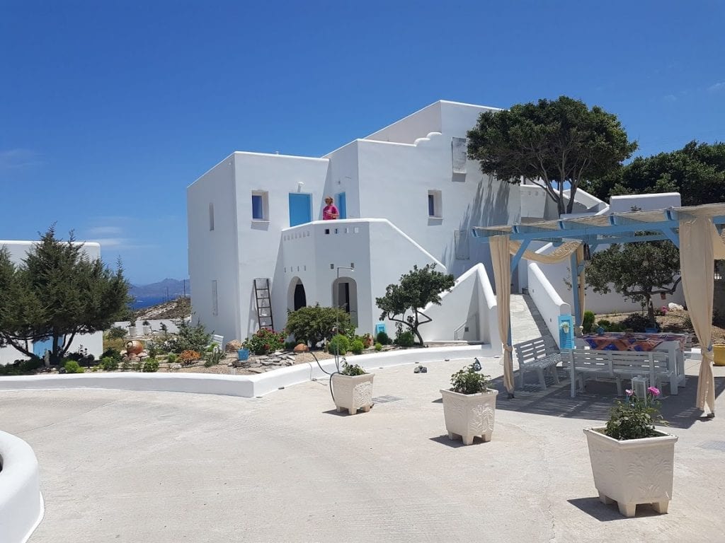 Where to stay in Milos Greece - A guide on where to stay in the Greek island of Milos