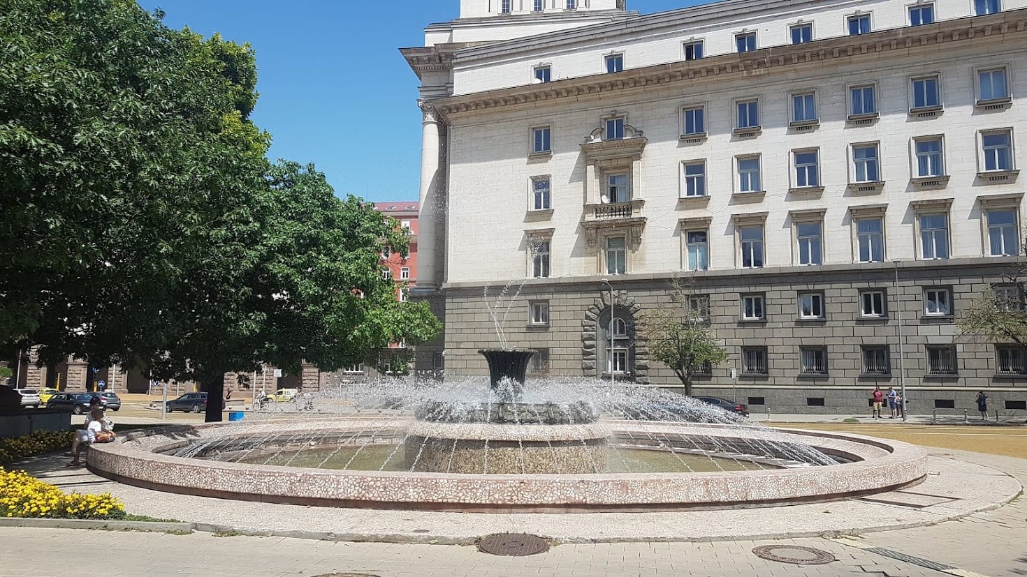 Fountain at Atanas Burov Square