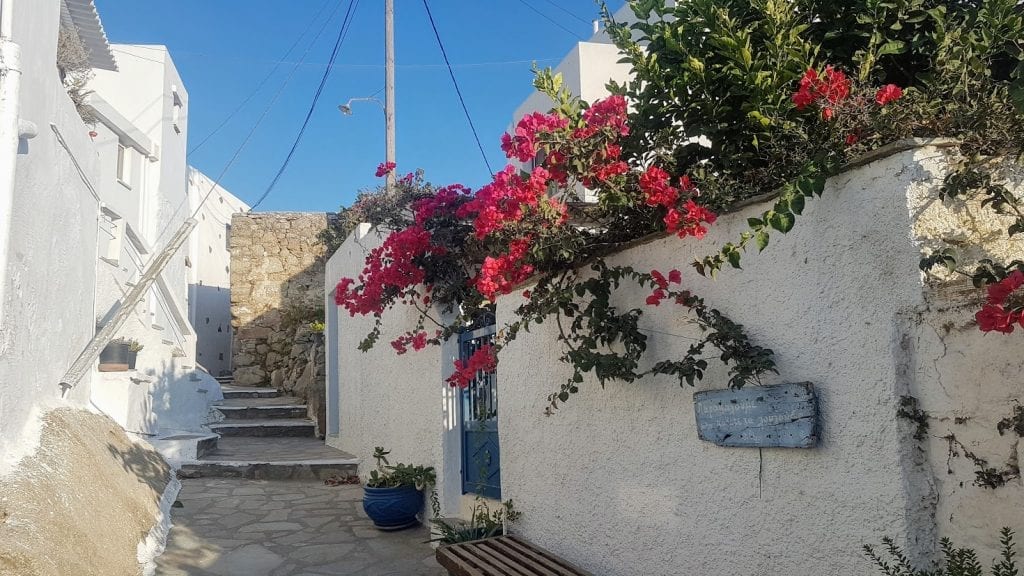 Travel guide to Tinos Greece
