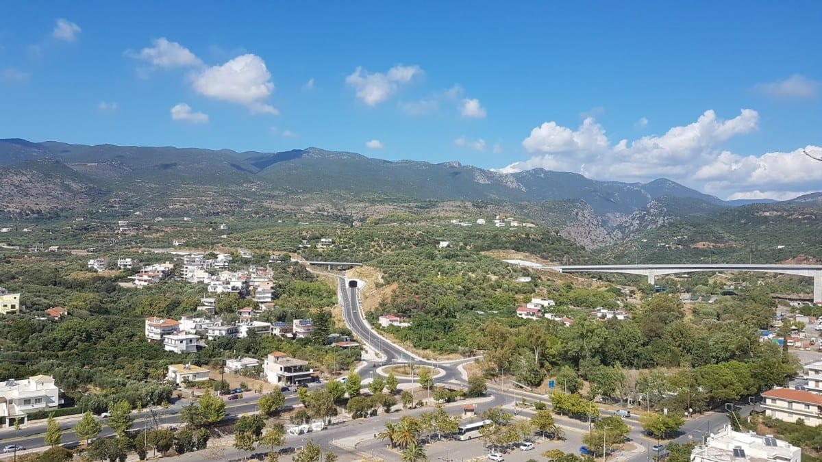 The new road from Athens to Kalamata