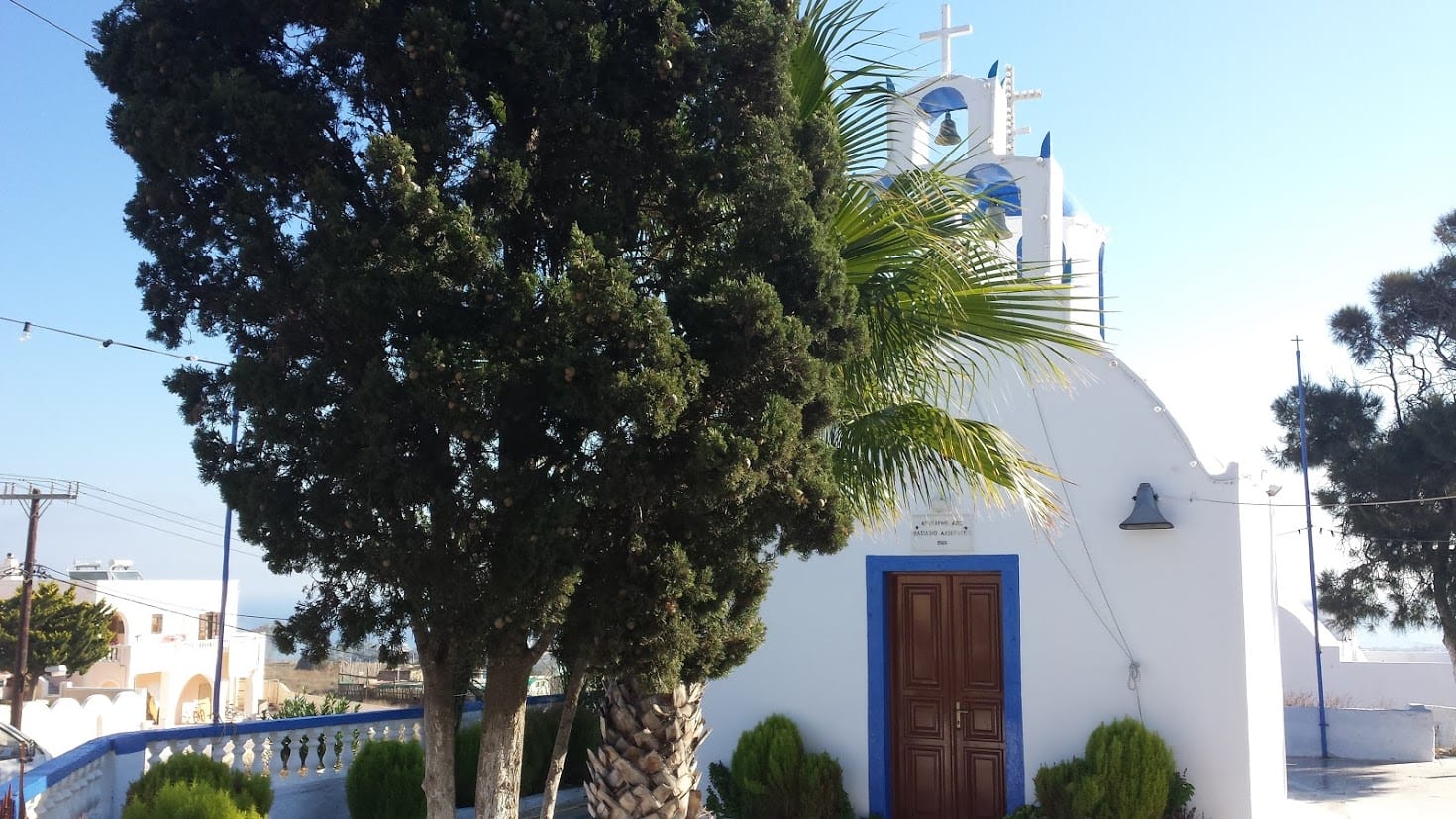 Church in Mesa Santorini