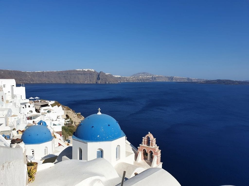 A look at day trips in Greece including Oia in Santorini