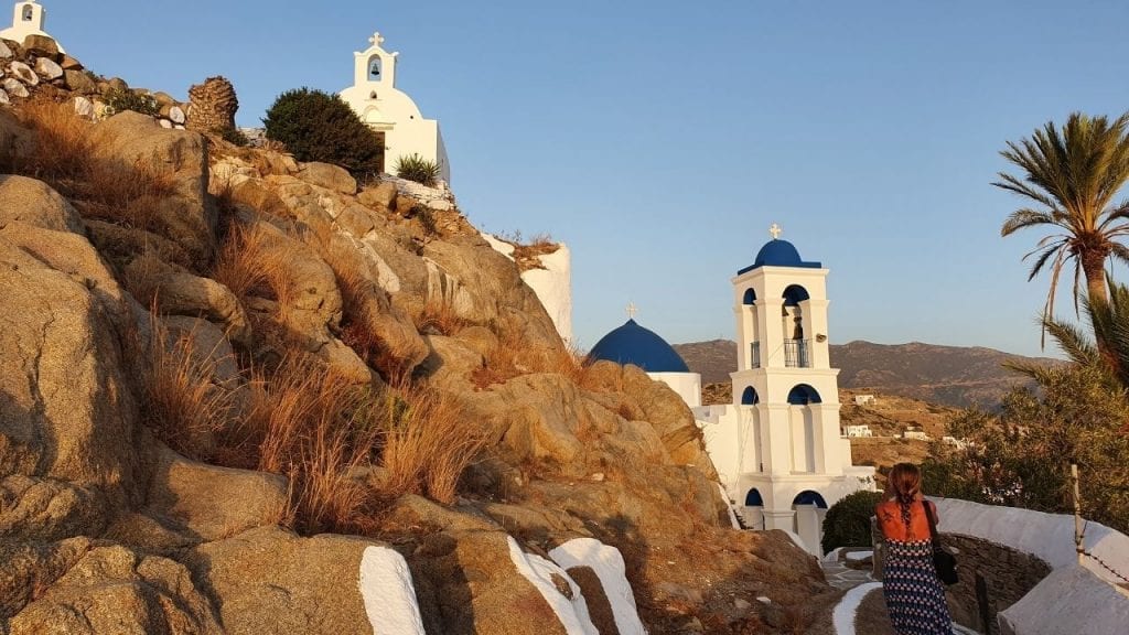 Travel to the Greek island of Ios from Syros