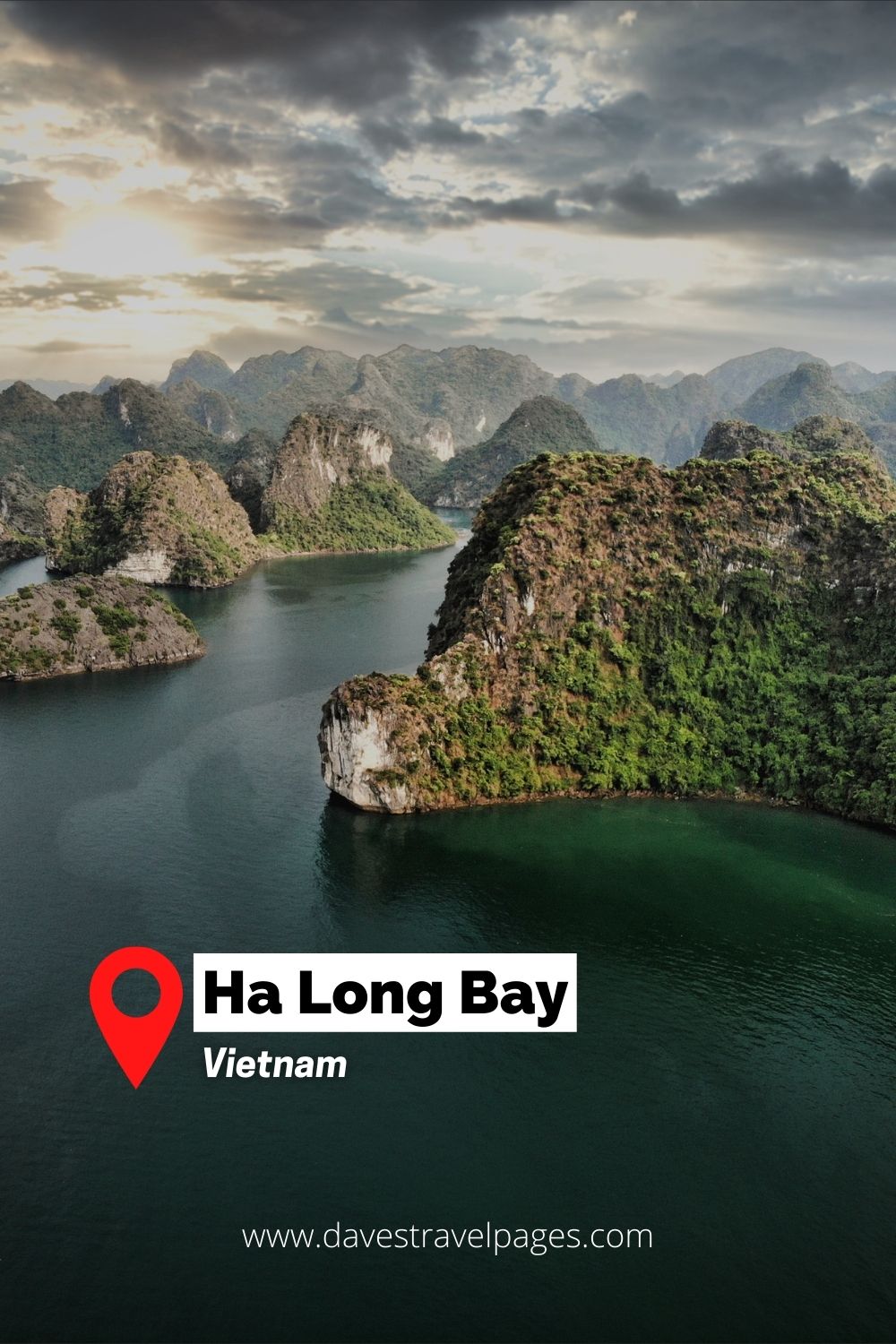 Ha Long Bay is a natural wonder of Asia