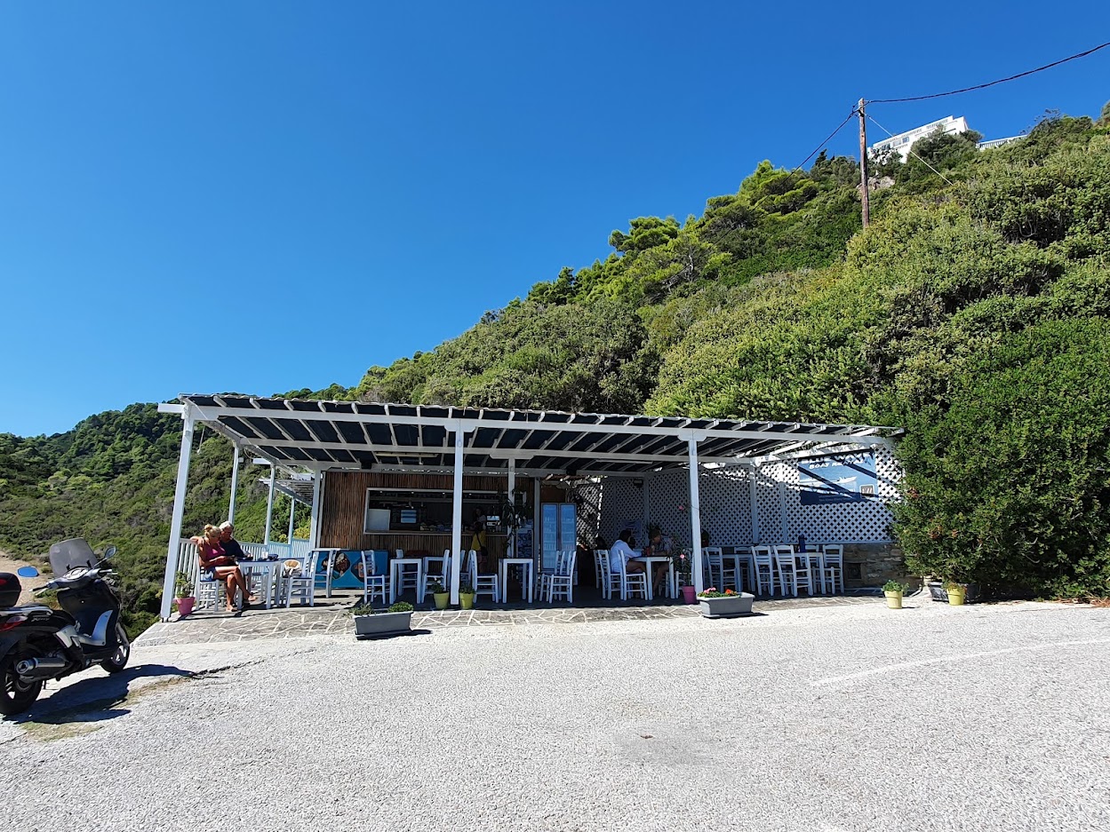 Taverna near Agios Ioannis