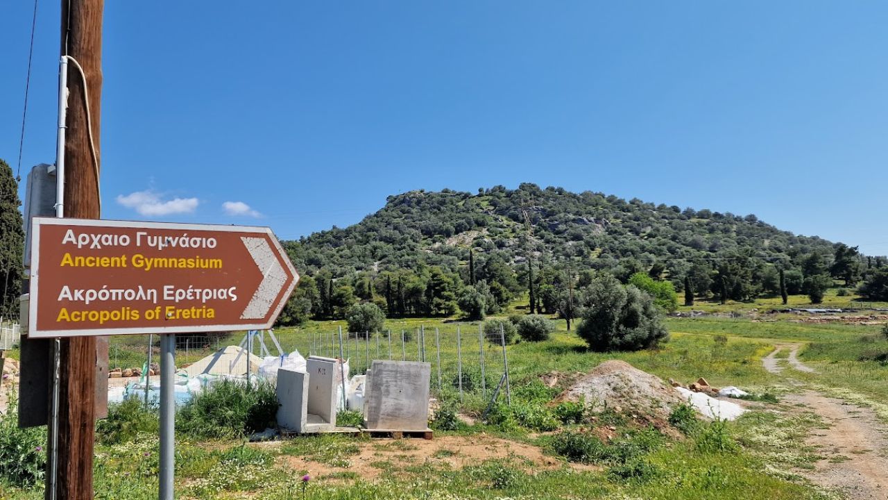 Signpost to the Acropolis of Eretria, Evia Island, Greece