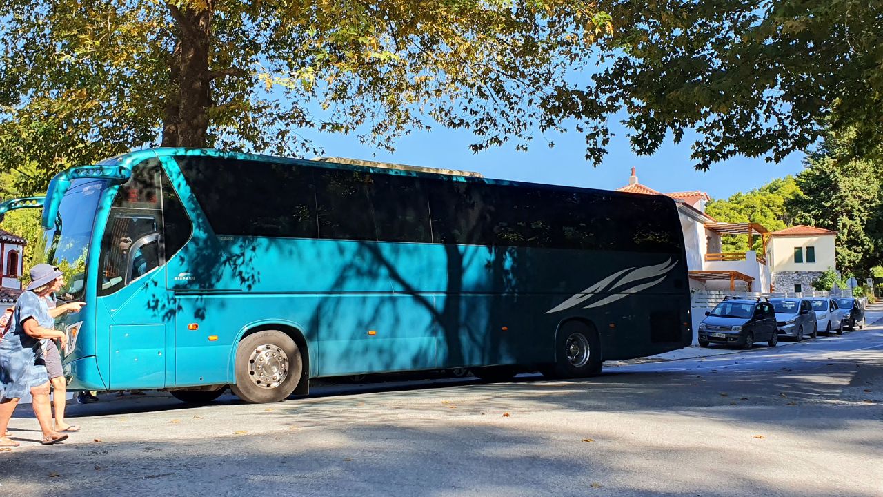 The bus connecting the rest the hamlet of Agnontas with the rest of Skopelos island