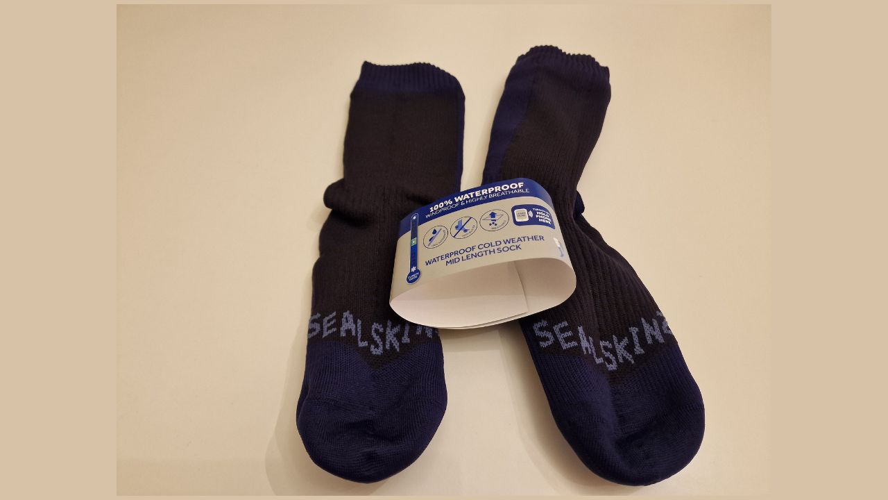 sealskinz waterproof socks